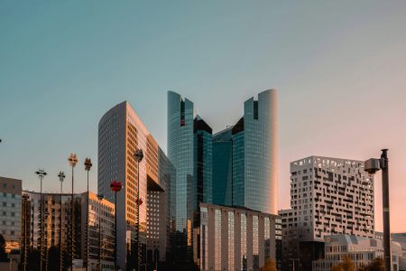 Immeubles de bureaux à La Défense Paris, rendement SCPI 2025